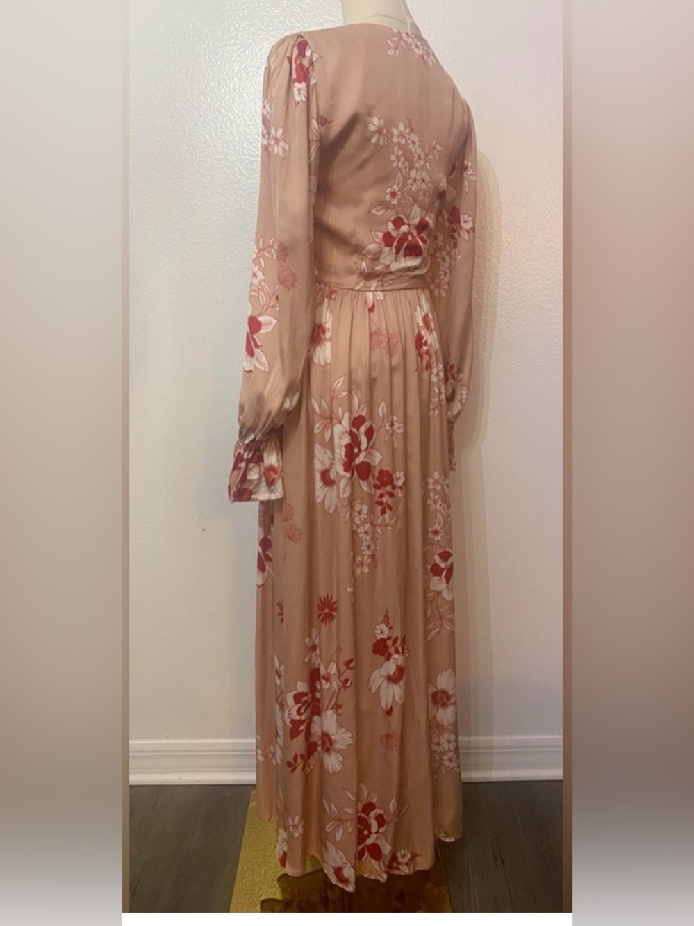 Camila Coelho Floral Maxi
Top - Pink and Red - Picture 4 of 4
